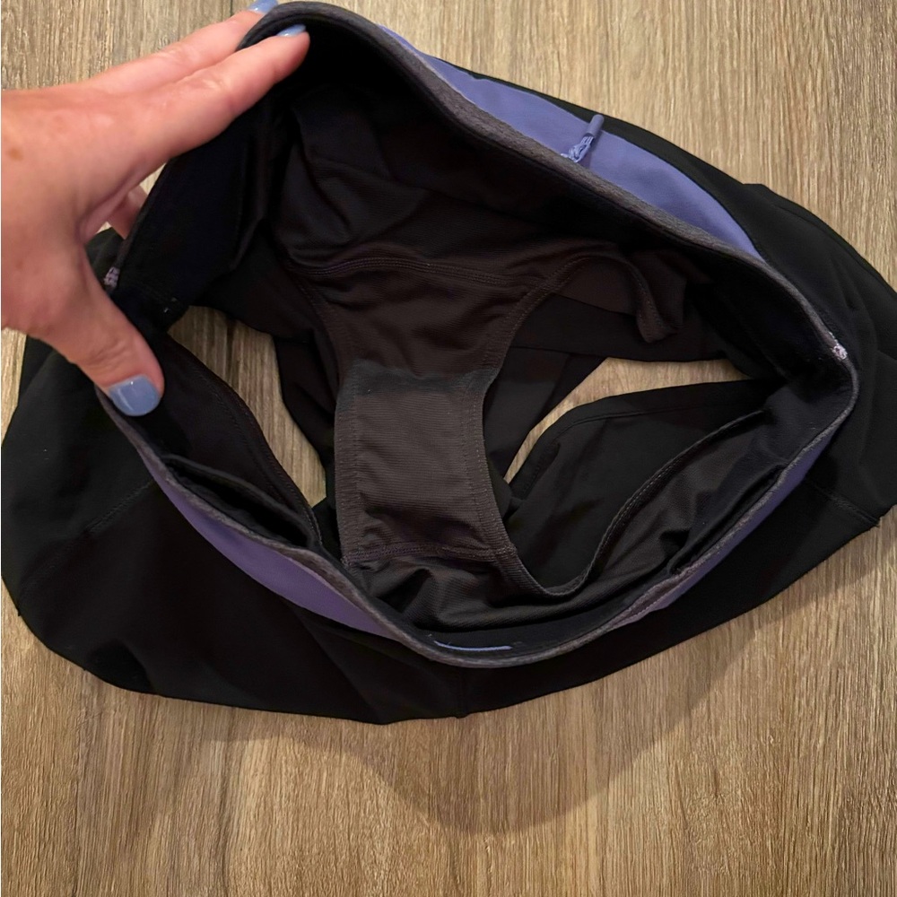Lululemon Speed Up Shorts - Picture 5 of 8